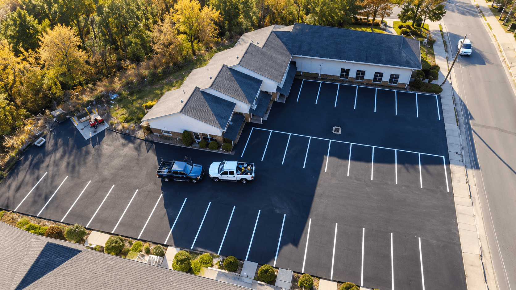 Freshly milled and repaved multi-family parking lot in Connecticut