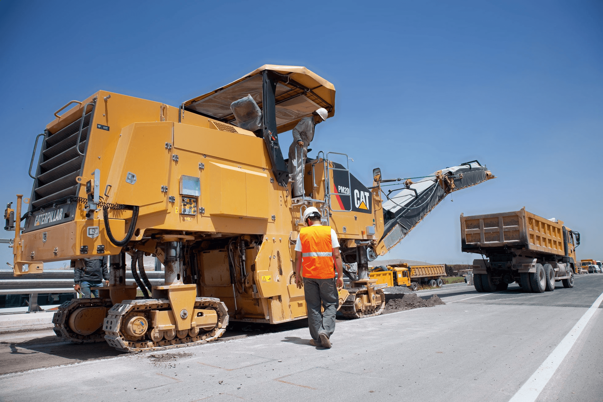 Asphalt milling operation